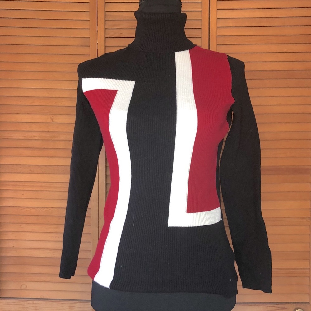 Style & Co. block print turtleneck sweater SZ M